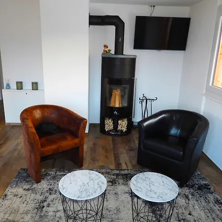 Alpstuga Panoramique Avec Vue Alpine A 180 Degres - Poele Scandinave & Nature Grône